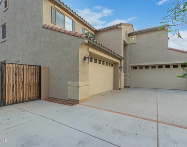 17751 W Dahlia Drive - Photo Thumbnail 53