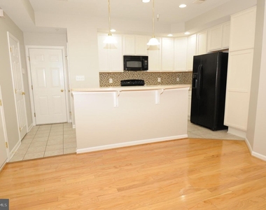 7240 Elkridge Crossing Way - Photo Thumbnail 1