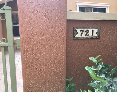 721 Sw 107th Ave - Photo Thumbnail 42