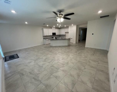 3505 Highland Bayou Drive - Photo Thumbnail 4