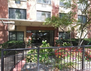 540 W Roscoe Street - Photo Thumbnail 0