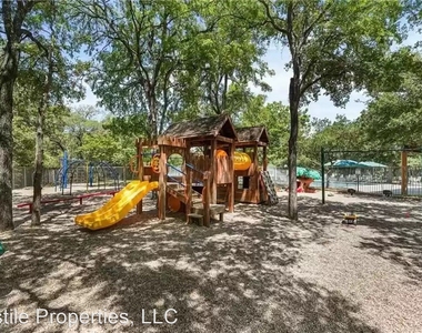 4129 Travis Country Circle - Photo Thumbnail 20