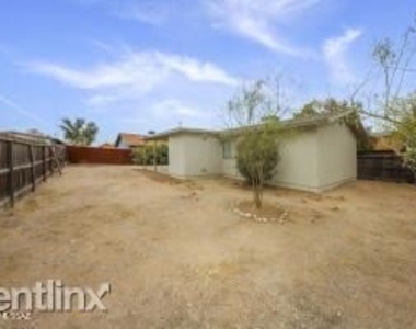 2834 N Estrella Avenue - Photo Thumbnail 2