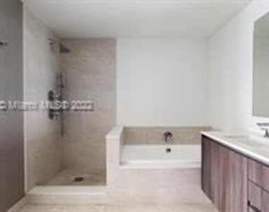 488 Ne 18th St Unit 3201 - Photo Thumbnail 14