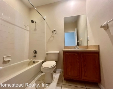 13414 Meadow Pointe Ct. - Photo Thumbnail 12