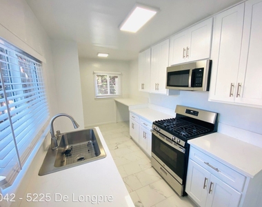 5225 Delongpre Ave. - Photo Thumbnail 14