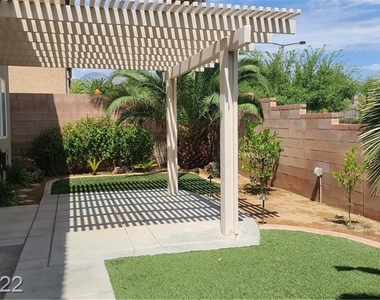 10874 Mallorca Street - Photo Thumbnail 17