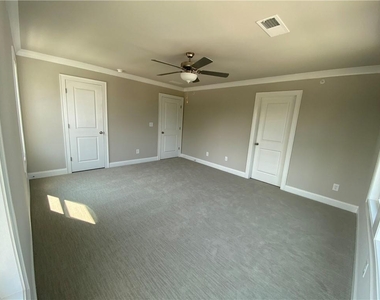 912 Sweetwater Grove - Photo Thumbnail 16