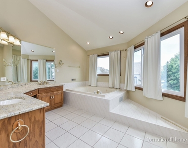 4015 White Eagle Drive - Photo Thumbnail 11