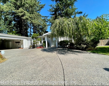 13241 Se Reedway Place - Photo Thumbnail 0