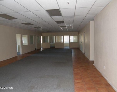 16921 E Palisades Boulevard - Photo Thumbnail 15