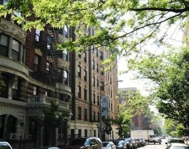 West 113th Street, Unit 2b - Photo Thumbnail 15