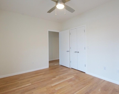 West 113th Street, Unit 2b - Photo Thumbnail 3