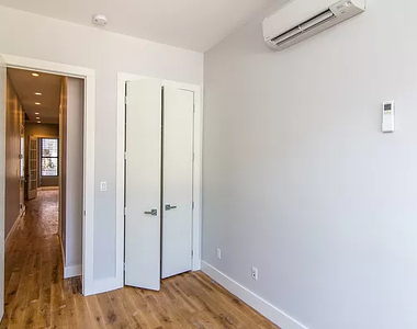 184 Suydam Street - Photo Thumbnail 4