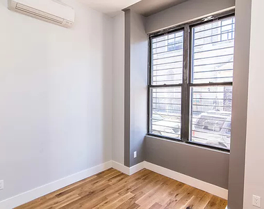 184 Suydam Street - Photo Thumbnail 3
