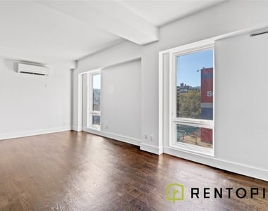 596 Washington Avenue - Photo Thumbnail 3