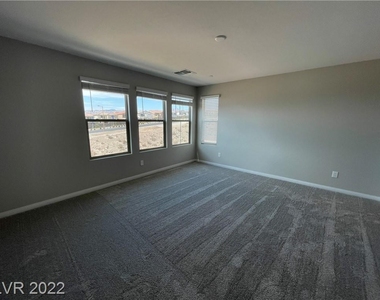 11521 Cedar Shore Avenue - Photo Thumbnail 6