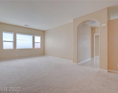 7993 Alpine Fir Avenue - Photo Thumbnail 5