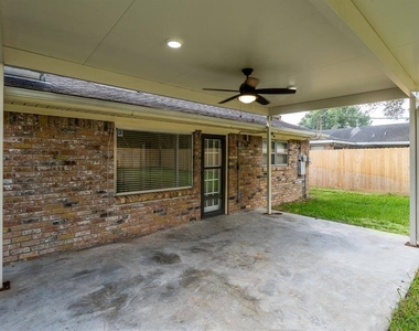 6318 Spruce Forest Drive - Photo Thumbnail 20