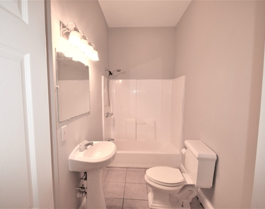 1281 Hill Street Se - Photo Thumbnail 5