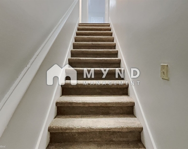 4611 Addington Dr - Photo Thumbnail 30