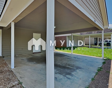 4611 Addington Dr - Photo Thumbnail 31