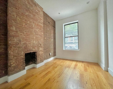 577 Vanderbilt Street - Photo Thumbnail 6