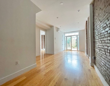 577 Vanderbilt Street - Photo Thumbnail 1