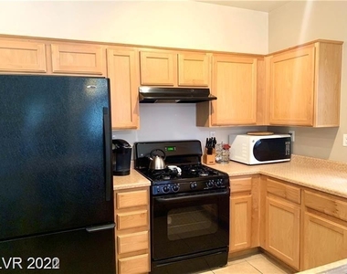 10291 Delta View Court - Photo Thumbnail 12