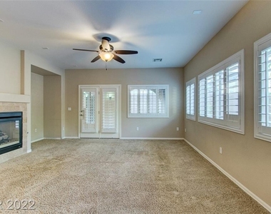 960 Contadero Place - Photo Thumbnail 7