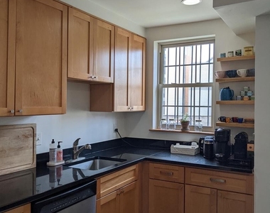 1417 Newton St Nw #106 - Photo Thumbnail 7