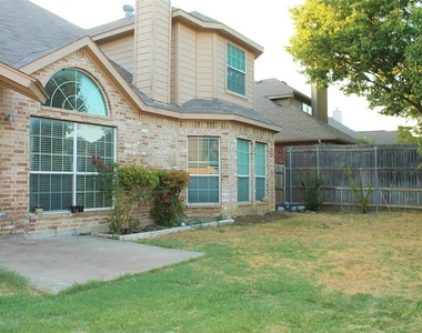 11712 Pheasant Creek Drive - Photo Thumbnail 10