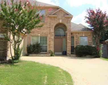 11712 Pheasant Creek Drive - Photo Thumbnail 1