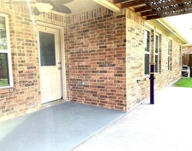 1074 Sewell Drive - Photo Thumbnail 26