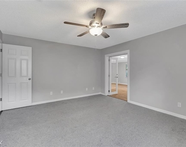 4109 R Barret Avenue - Photo Thumbnail 35