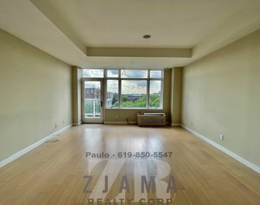 601 Ocean Parkway - Photo Thumbnail 4