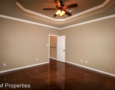 3132 Silver Saddle Drive - Photo Thumbnail 10