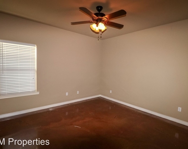 3132 Silver Saddle Drive - Photo Thumbnail 21