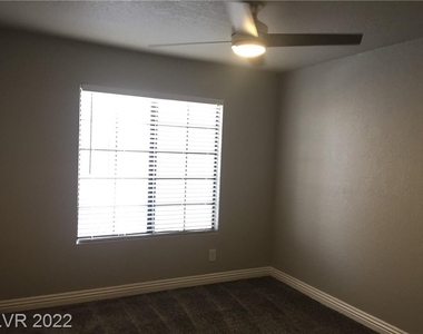 2700 Rainbow Boulevard - Photo Thumbnail 22