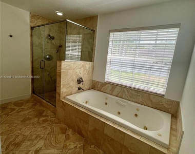 14863 Sw 152nd Pl - Photo Thumbnail 18