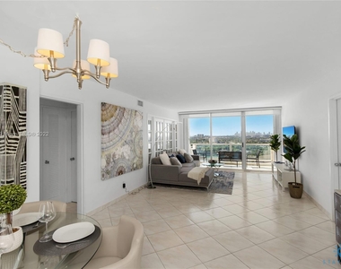 5161 Collins Ave - Photo Thumbnail 9