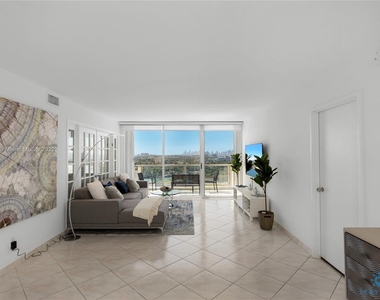 5161 Collins Ave - Photo Thumbnail 15