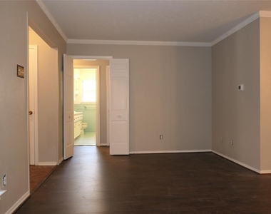 6315 Rincon Way - Photo Thumbnail 2