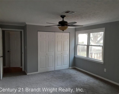 2788 Brevard Avenue - Photo Thumbnail 13