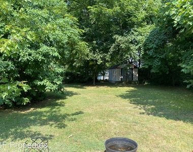 1515 Huntington Dr - Photo Thumbnail 10