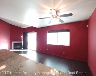 2260 North Towne Ave, Unit 3 - Photo Thumbnail 12