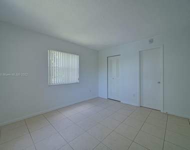 8240 Sw 210th St - Photo Thumbnail 24