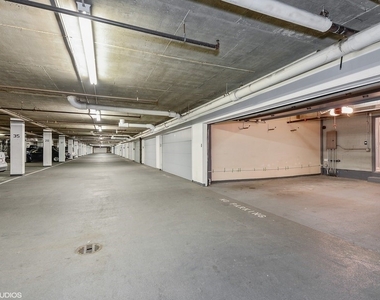 660 W Fulton Street - Photo Thumbnail 11