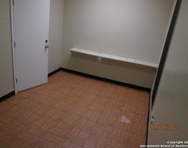 1747 Citadell Plaza - Photo Thumbnail 2