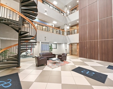608 S Washington Street - Photo Thumbnail 3